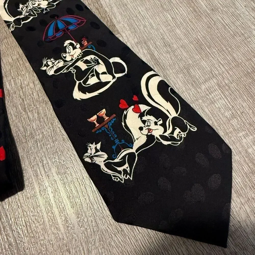 Vintage Looney Tunes 90s Peppe Le Pew Novelty Black Tie Neck Tie Valentines